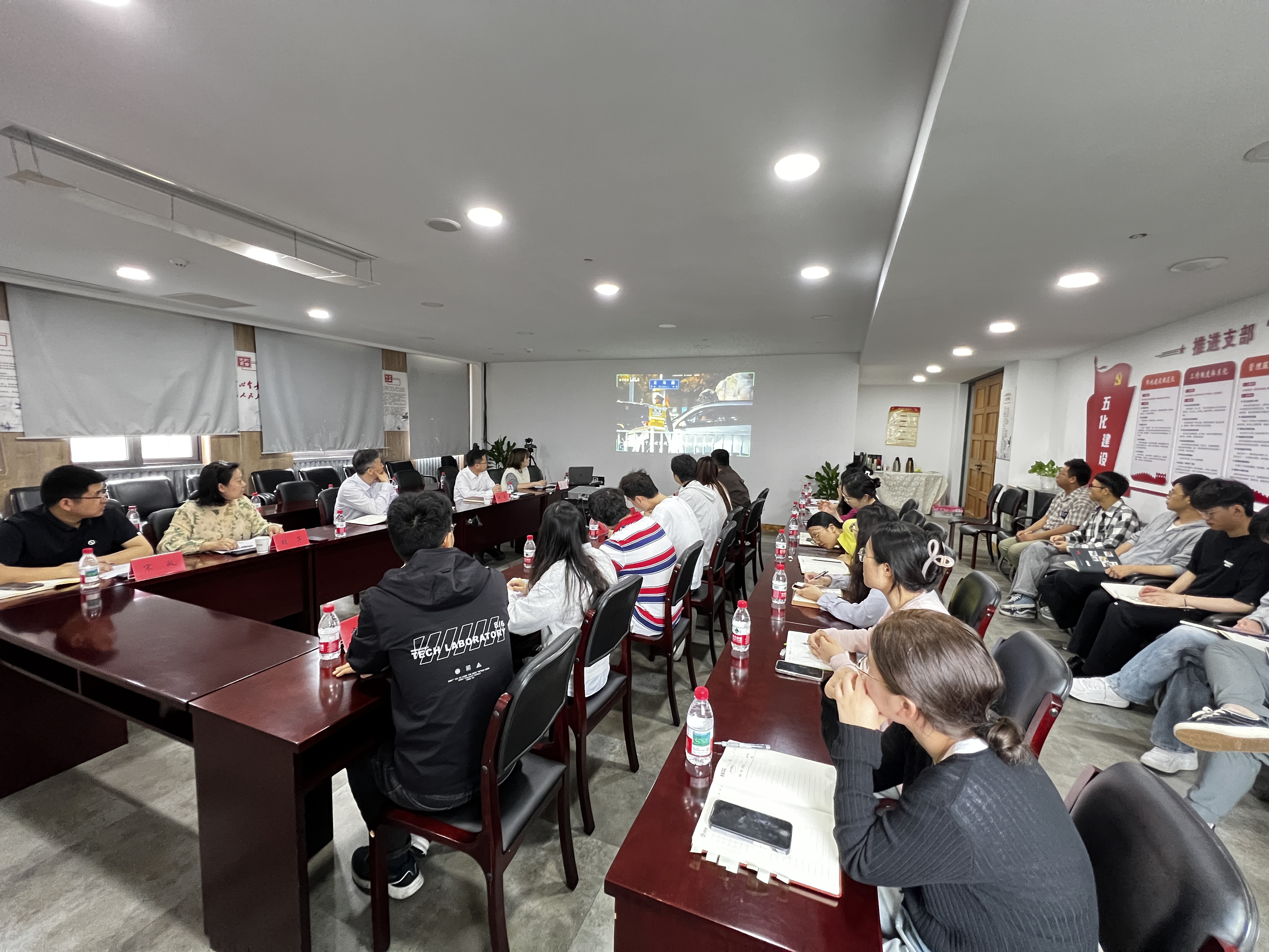 众鑫娱乐·鑫起点,馨效劳,心选择